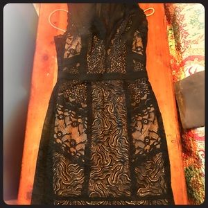 Perfect holiday dress Nicole Miller size 2